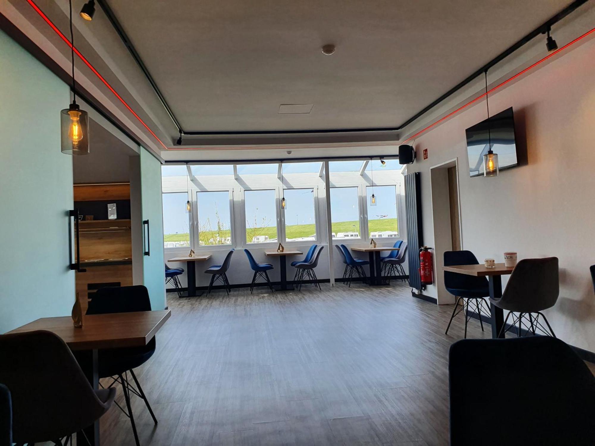 Meerzeit Strandhotel Neuharlingersiel Eksteriør billede